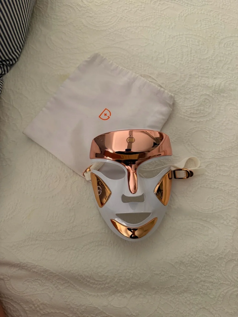 LED Light Therapy Face Mask in White and Rose Gold - Luxury Skin Rejuvenation